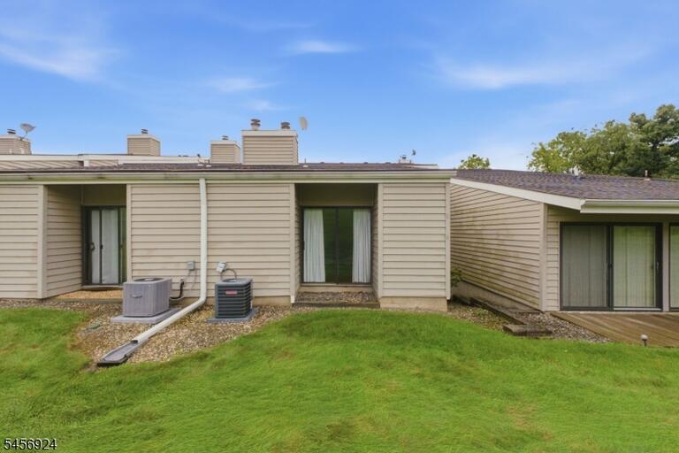 Property listing MLS 4049495 photo 26