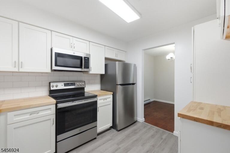 Property listing MLS 4049495 photo 9