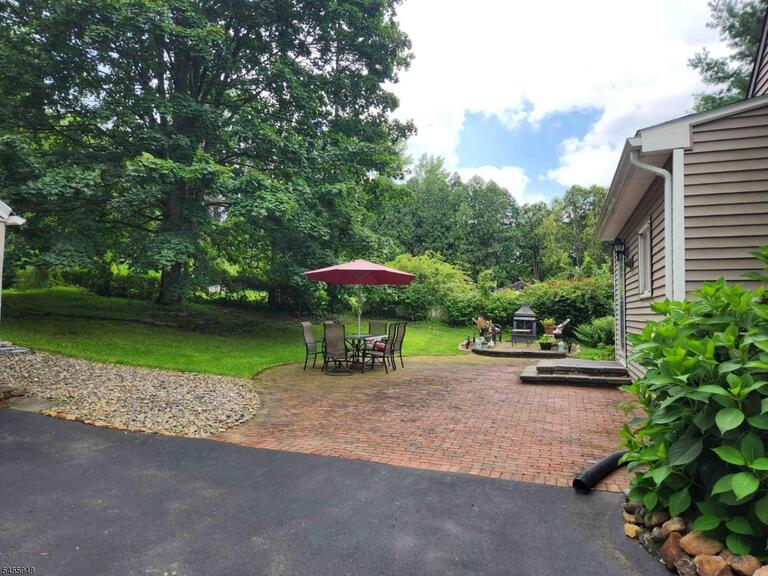 Property listing MLS 4049496 photo 22