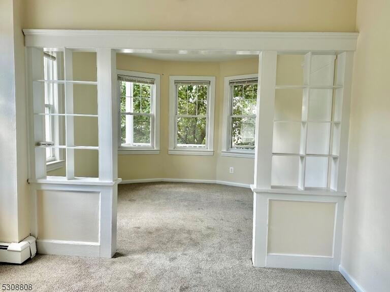 Property listing MLS 4049504 photo 1