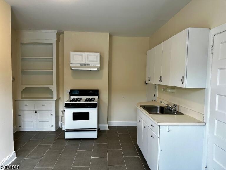 Property listing MLS 4049504 photo 3