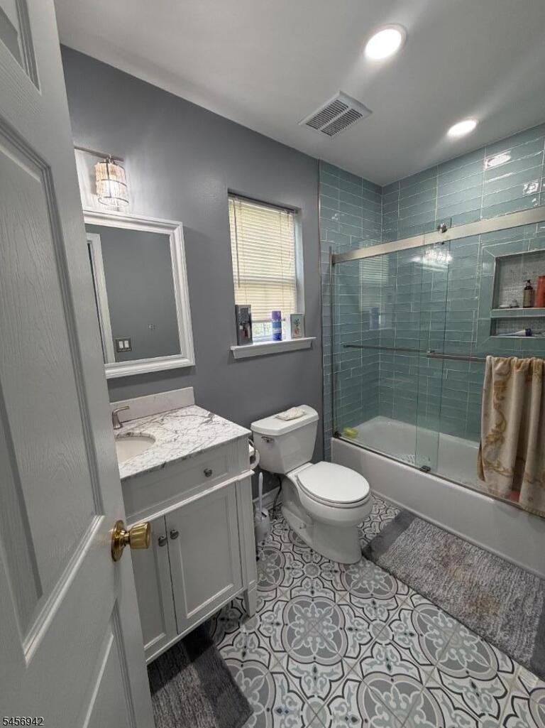Property listing MLS 4049512 photo 16