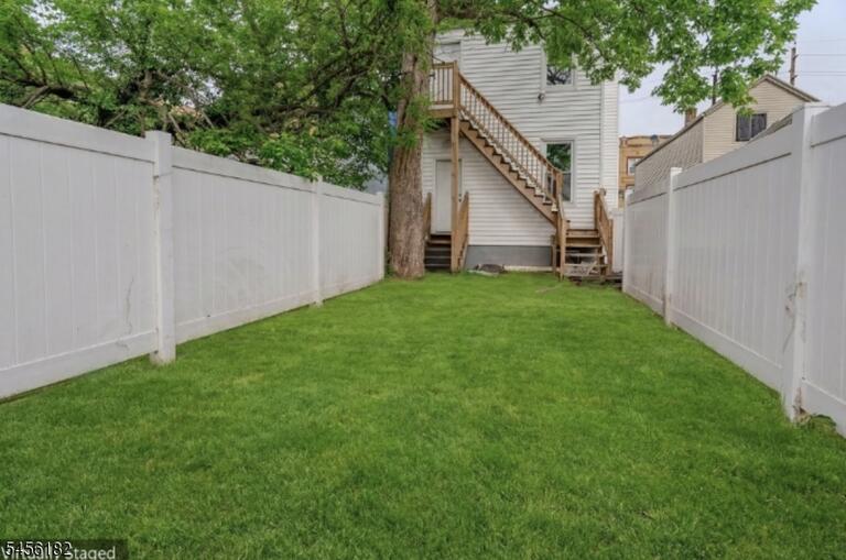 Property listing MLS 4049543 photo 5