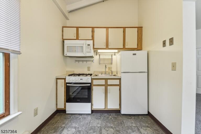 Property listing MLS 4049552 photo 11