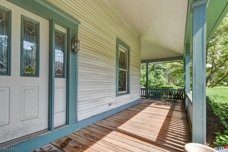 Property listing MLS 4049552 photo 2