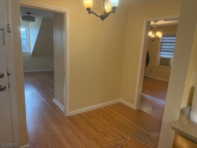 Property listing MLS 4049557 photo 4