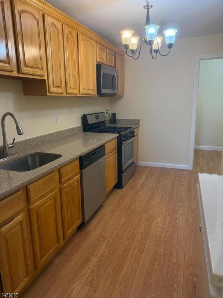 Property listing MLS 4049557 photo 5