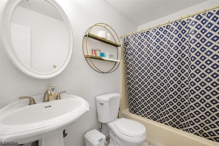 Property listing MLS 4049560 photo 6