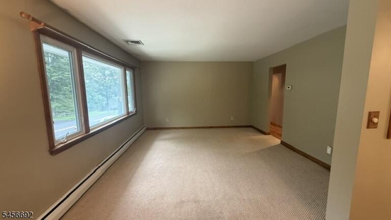 Property listing MLS 4049575 photo 2