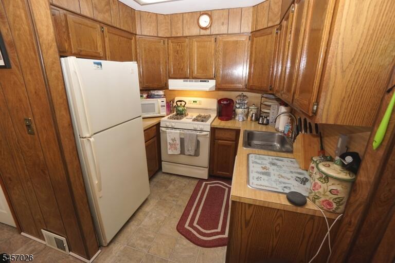 Property listing MLS 4049584 photo 9