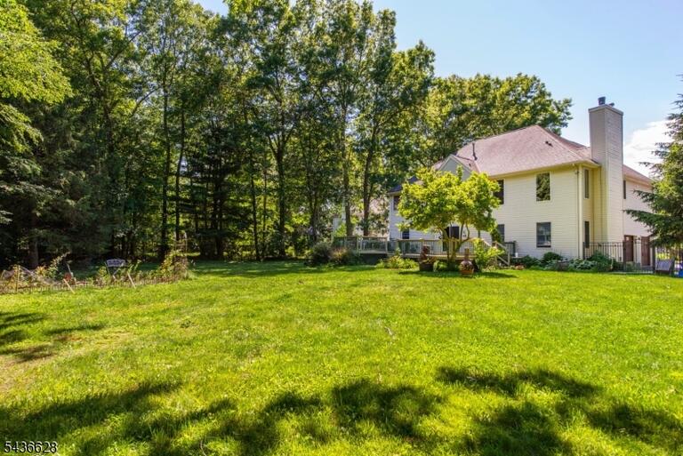 Property listing MLS 4049585 photo 46