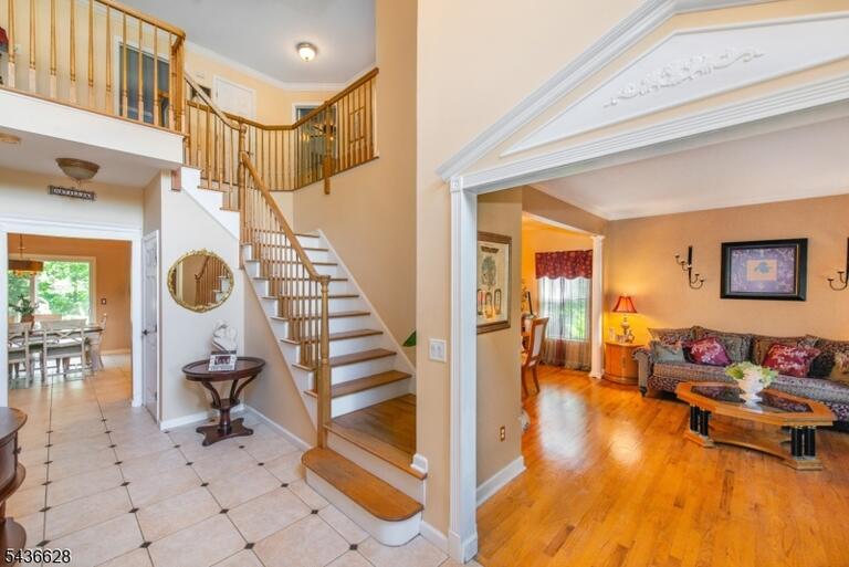 Property listing MLS 4049585 photo 5