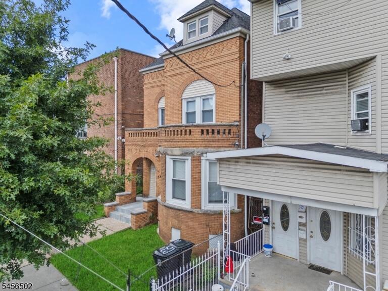 Property listing MLS 4049606 photo 15