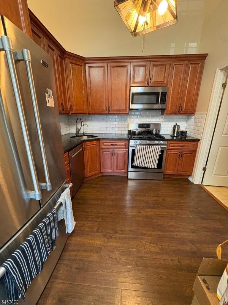 Property listing MLS 4049608 photo 6