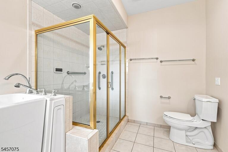 Property listing MLS 4049612 photo 26