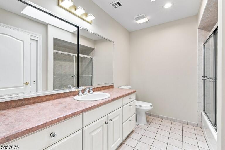 Property listing MLS 4049612 photo 39