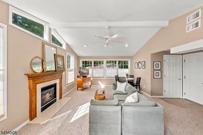 Property listing MLS 4049630 photo 15