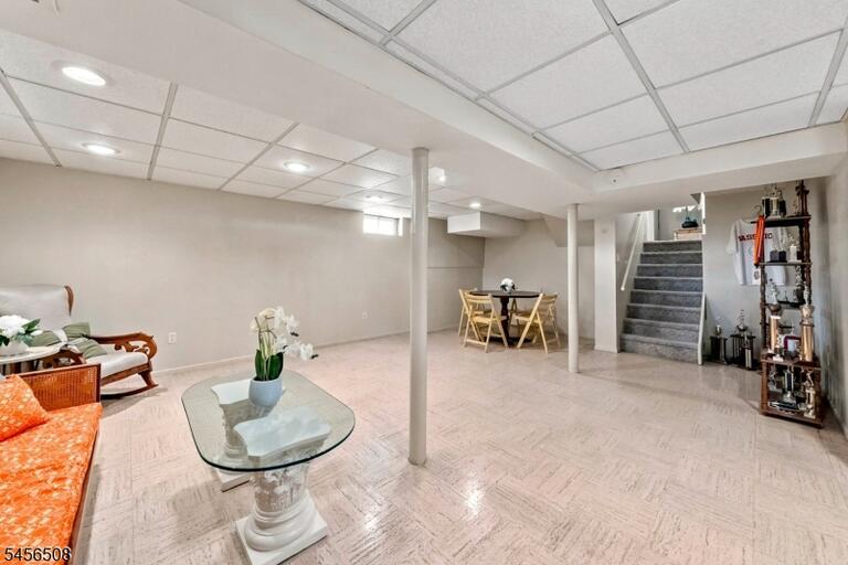 Property listing MLS 4049630 photo 33