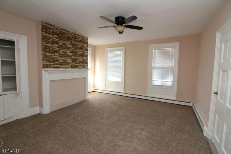 Property listing MLS 4049693 photo 10
