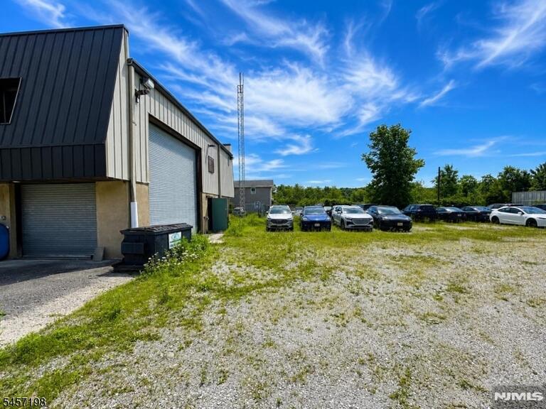 Property listing MLS 4049695 photo 4