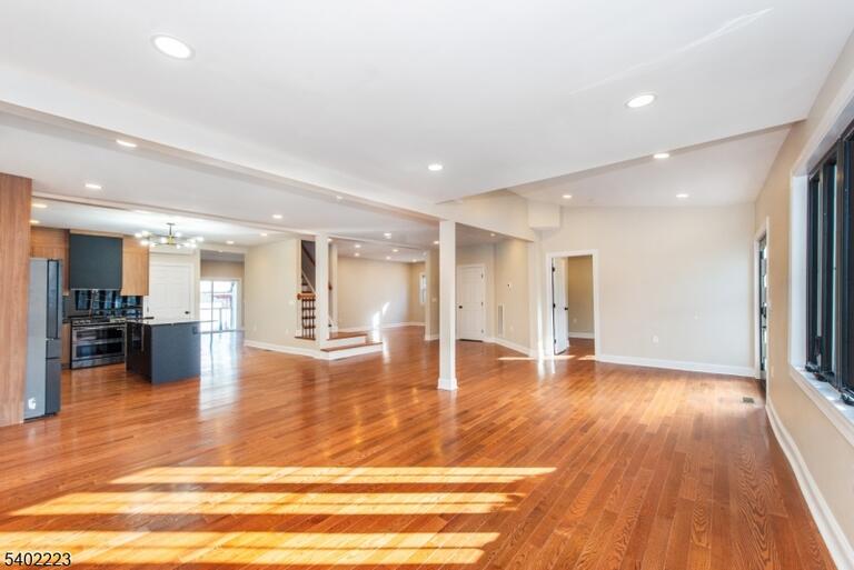 Property listing MLS 4049720 photo 11