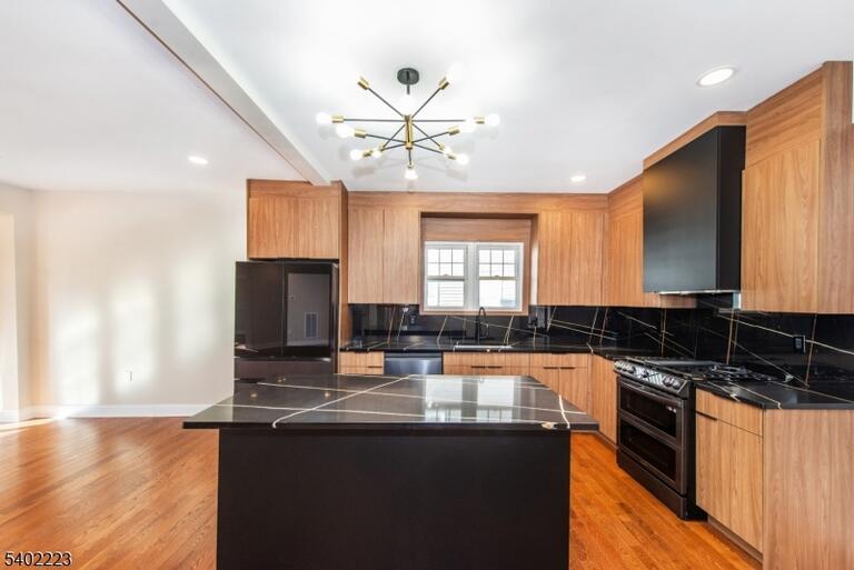 Property listing MLS 4049720 photo 12