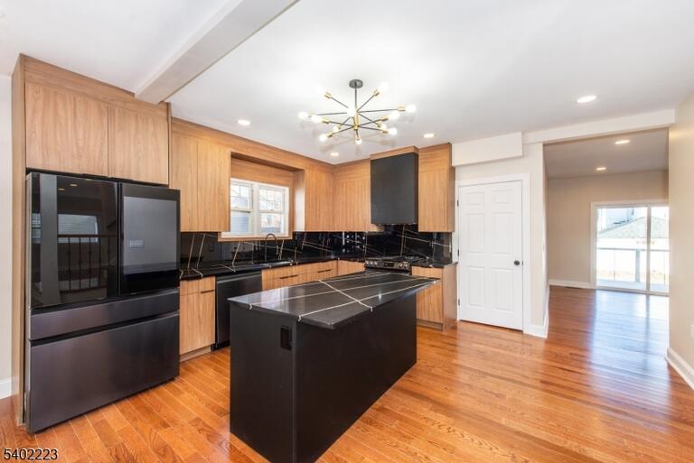 Property listing MLS 4049720 photo 14