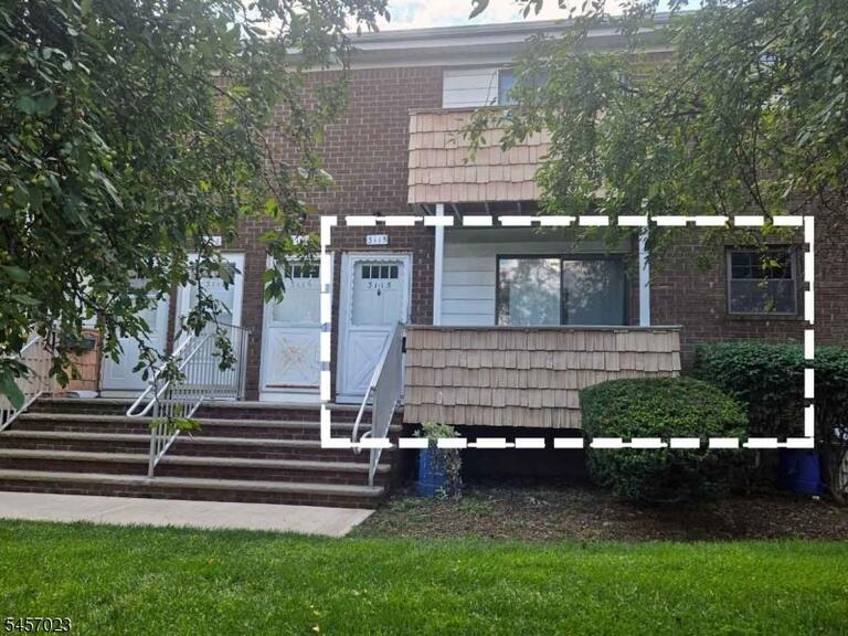 Property listing MLS 4049731 photo 2