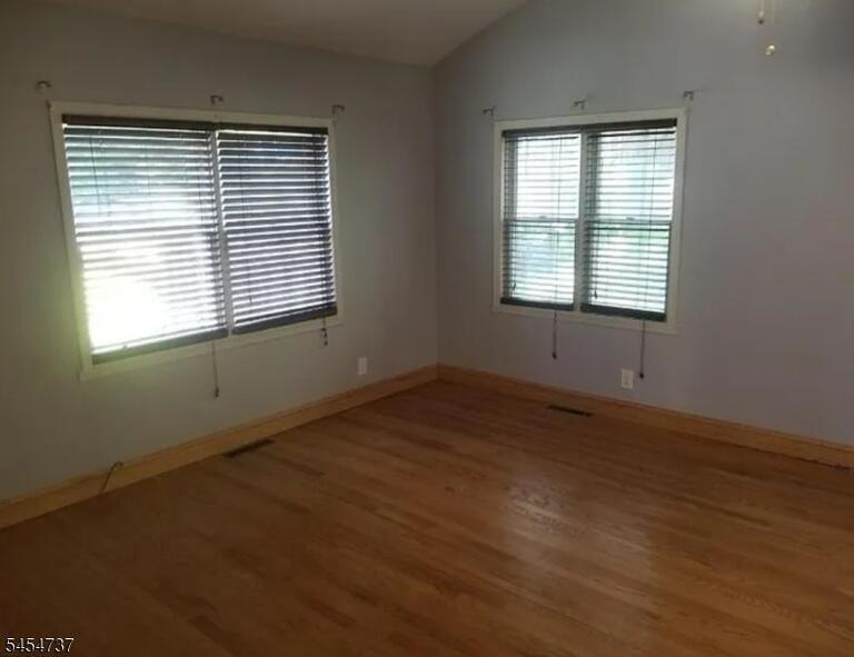 Property listing MLS 4049734 photo 16