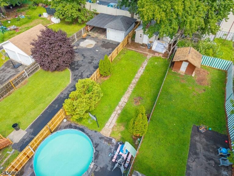 Property listing MLS 4049758 photo 32