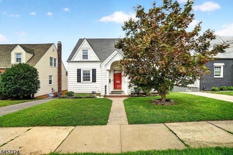 Property listing MLS 4049760 photo 1