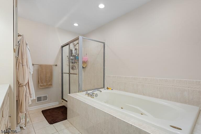 Property listing MLS 4049762 photo 25