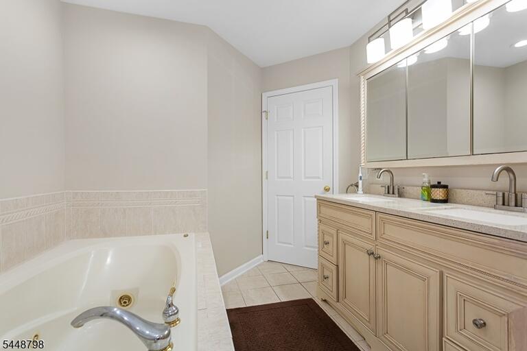 Property listing MLS 4049762 photo 26