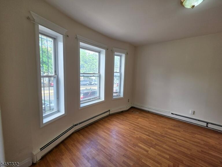 Property listing MLS 4049763 photo 1