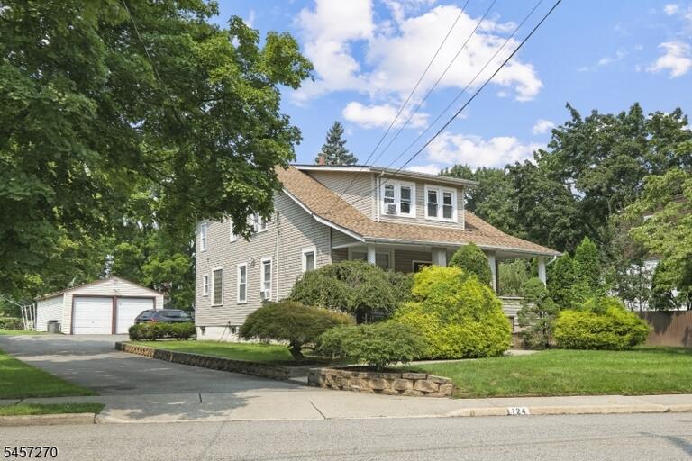 Property listing MLS 4049764 photo 2