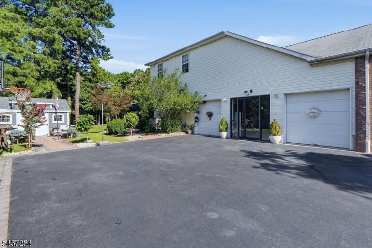 Property listing MLS 4049766 photo 45
