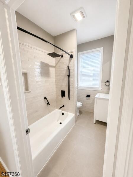 Property listing MLS 4049781 photo 3