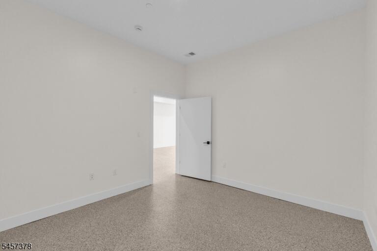 Property listing MLS 4049785 photo 10