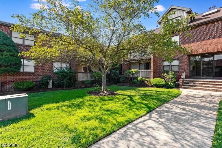 Property listing MLS 4049794 photo 17