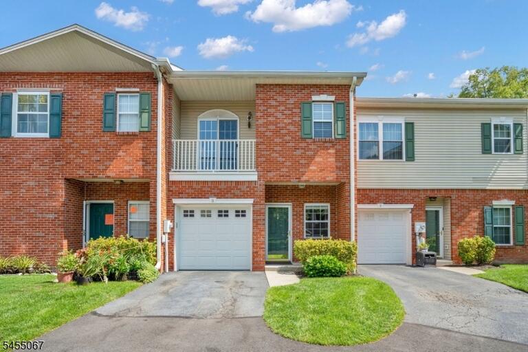 Property listing MLS 4049802 photo 1