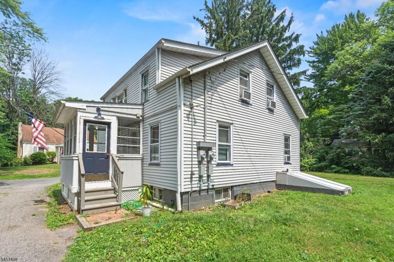 Property listing MLS 4049816 photo 1