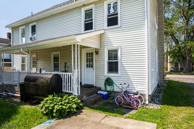 Property listing MLS 4049845 photo 15