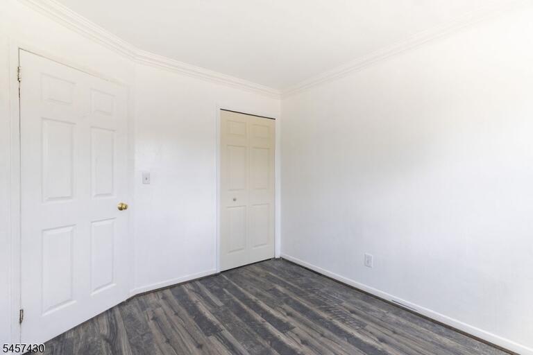 Property listing MLS 4049846 photo 18