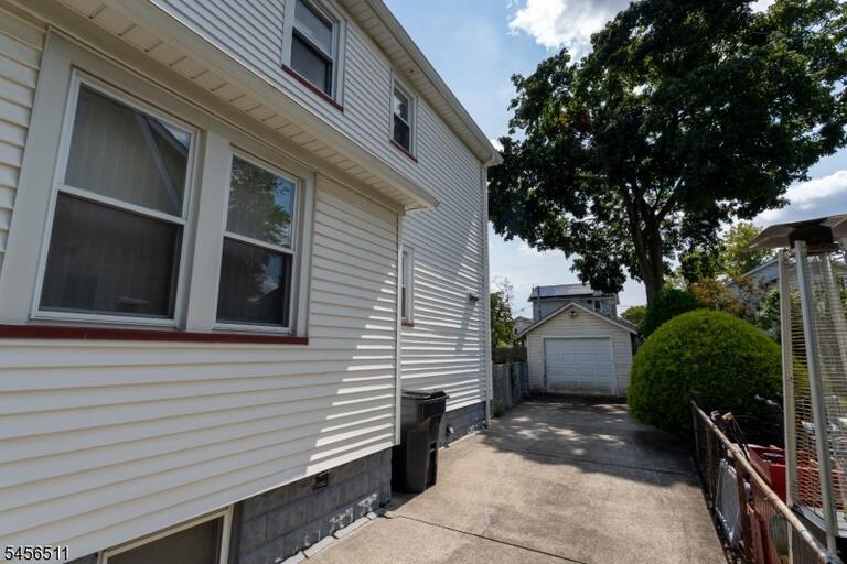 Property listing MLS 4049858 photo 21