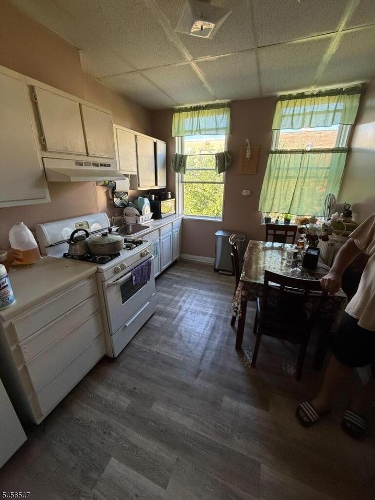 Property listing MLS 4049860 photo 11