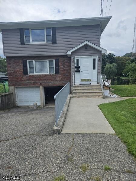 Property listing MLS 4049866 photo 1