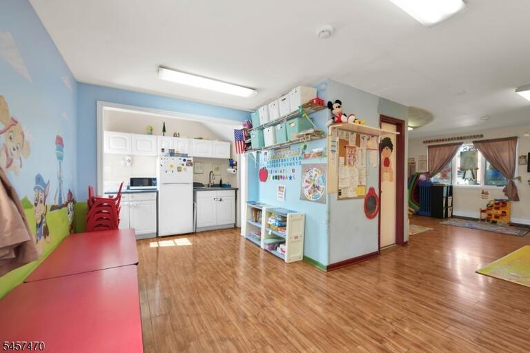 Property listing MLS 4049872 photo 8