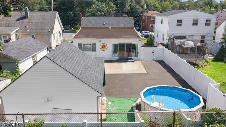 Property listing MLS 4049884 photo 37