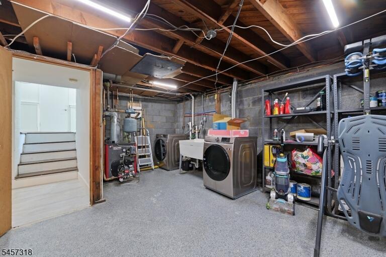 Property listing MLS 4049894 photo 25