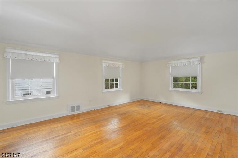 Property listing MLS 4049908 photo 22